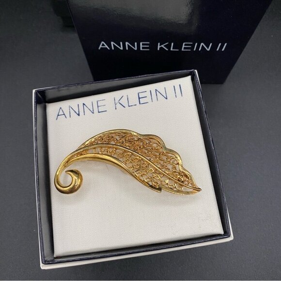 Vintage Anne Klein II Gold Plated Filigree Leaf Brooch - Picture 11 of 11